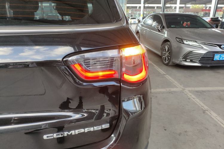 Used Jeep Compass 2020 220T Automatic Four-Wheel Drive Elite Edition Right Rear Taillight