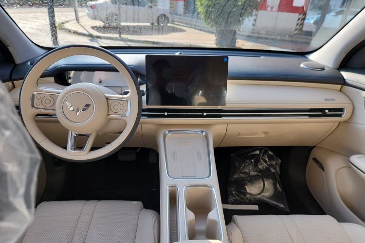 Used Wuling Bingo S 2025 Model 325km Deluxe Edition