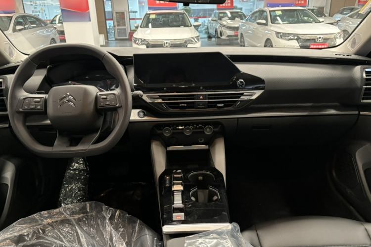 Used Citroen C5 X 2025 Model 1.6T Overseas Edition
