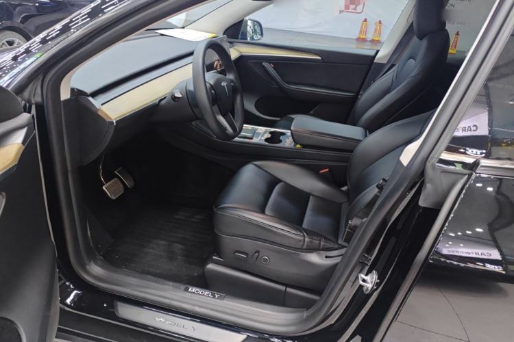 Used Tesla Model Y 2022 Revised Version Long-Range All-Wheel Drive Left Front Seat