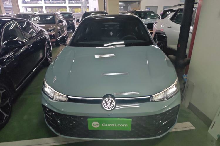 Used Volkswagen Passat 2025 Pro 380TSI Starry Dragon Luxury Edition Front