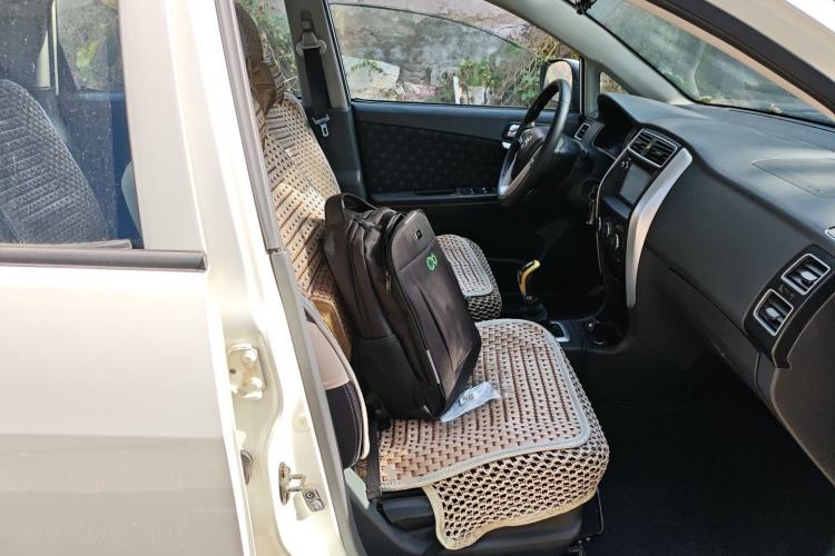 Used Suzuki Liana A6 2015 Sedan 1.4L Manual Enjoyment Model
