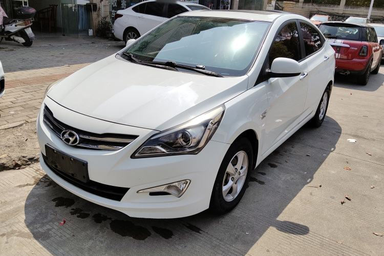 Used Hyundai Verna (older generation) 2014 1.4L Automatic Leading-Edge GLX