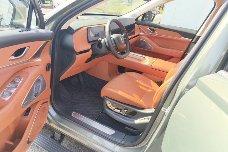 Used Wey Lanshan 2025 Four-Wheel Drive Ultra Driver Seat