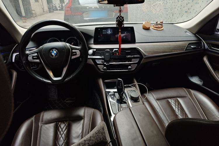 Used BMW 5 Series New Energy 2019 530Le Luxury Package Center Console