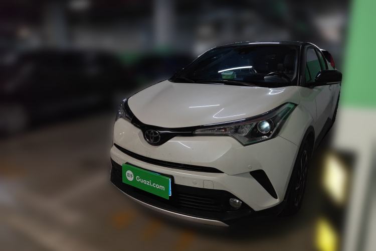 Used Toyota IZOA 2018 2.0L Yichi Edition China V Standard
