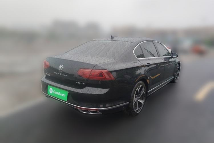 Used Volkswagen Magotan 2023 2 Million Units Commemorative Edition 330TSI DSG Luxury Version Rear Right 45 Deg