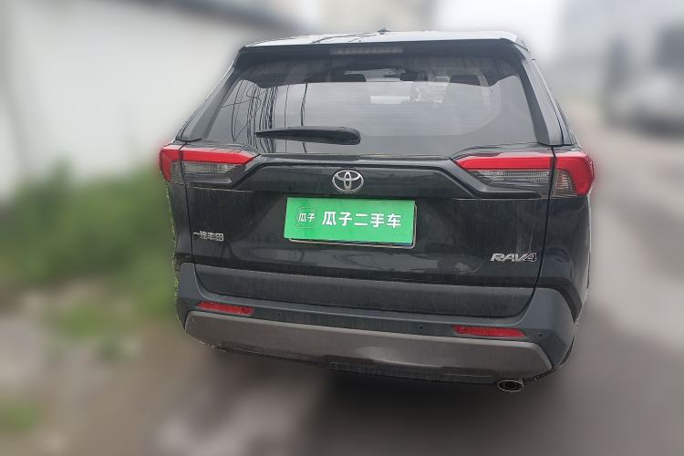 Used Toyota RAV4 2020 2.0L CVT Two-Wheel Drive Fashion Edition Rear