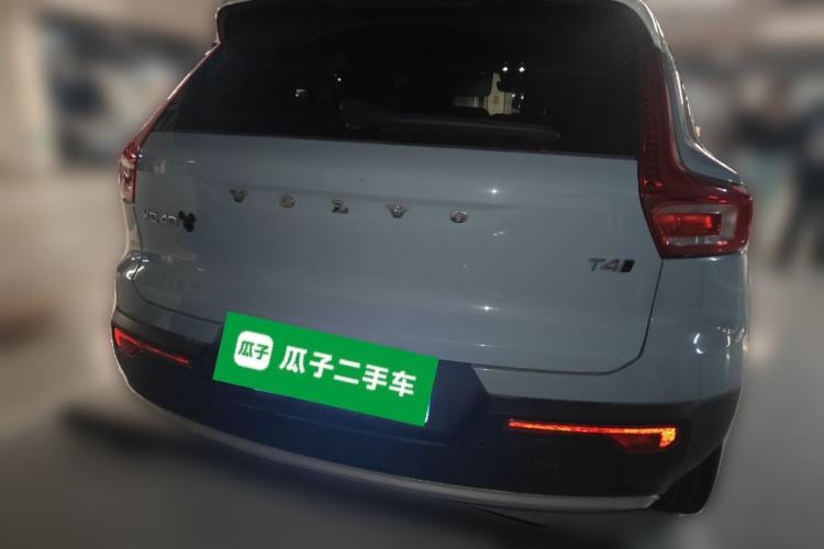 Used Volvo XC40 2019 T4 Four-Wheel Drive Midnight Amazon Blue