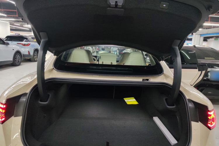 Used Hima Luxeed S7 2025 855 km Max