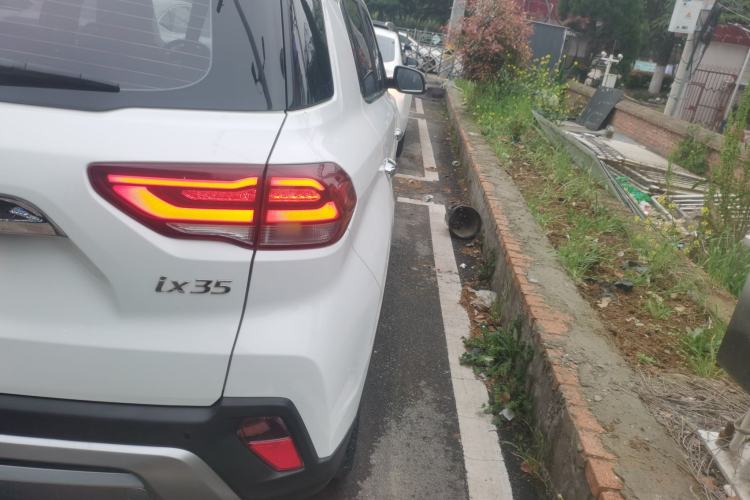 Used Hyundai ix35 2018 2.0L Automatic Two-Wheel Drive Zhiyong·Changlian Edition Right Rear Taillight