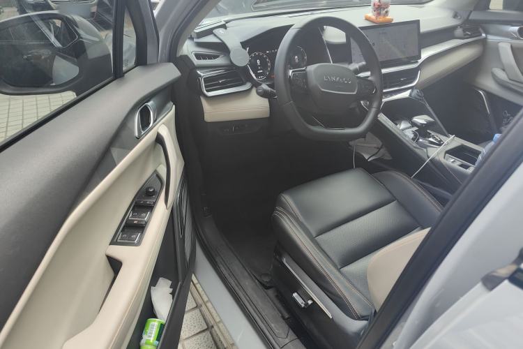 Used Lynk & Co 06 EM-P 2023 1.5T Remix PHEV Pro
