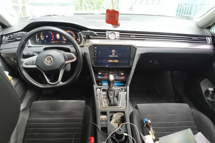 Used Volkswagen Magotan 2020 330TSI DSG Luxury Edition Center Console