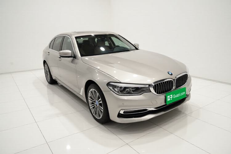 Used BMW 5 Series 2018 Facelifted 530Li Luxury Edition Premium Package Exterior 2