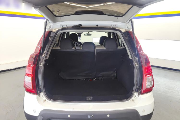 Used FORTHING Joyear XV 2016 1.6L CVT Comfort Model
