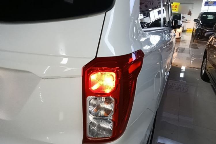 Used Wuling Hongguang 2018 1.5L S Comfort Model L2B
