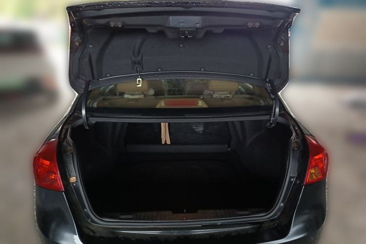 Used Buick Excelle 2013 1.5L Manual Classic Model Trunk