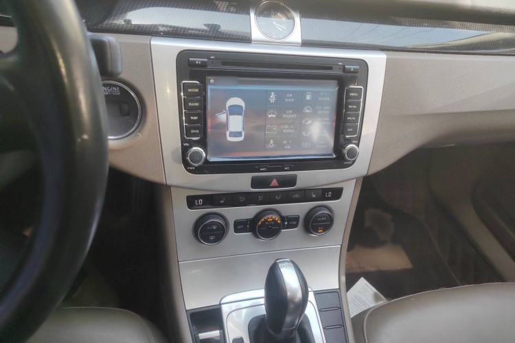 Used Volkswagen Magotan 2015 Facelift 1.8TSI Luxury Model
