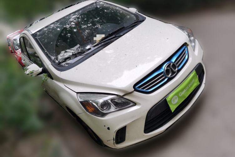 Used BAIC New Energy EV 2015 EV200 Light Edition Front Right 45 Deg