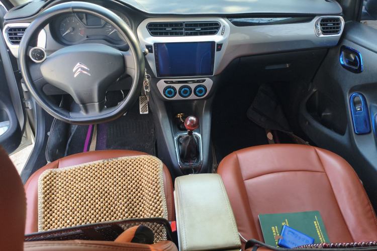 Used Citroen Elysee 2015 Zhishang Edition 1.6L Manual Fashion Model
