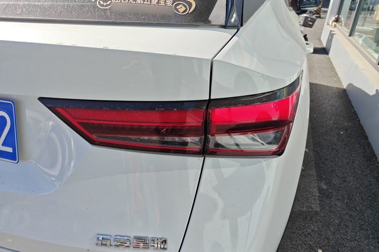 Used Wuling Alvez 2022 1.5L Manual Free-Style Model