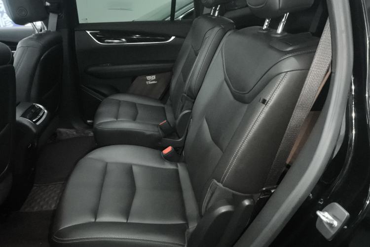 Used Cadillac XT6 2022 2.0T Six-Seater Two-Wheel-Drive Luxury Version
