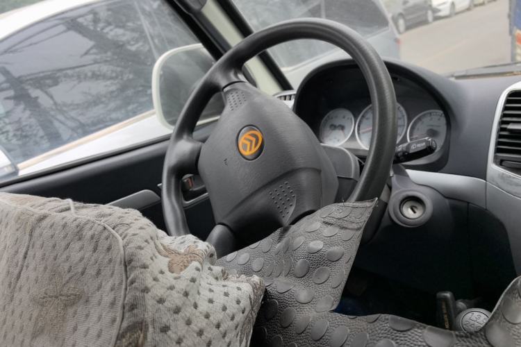 Used Golden Dragon Hiace 
