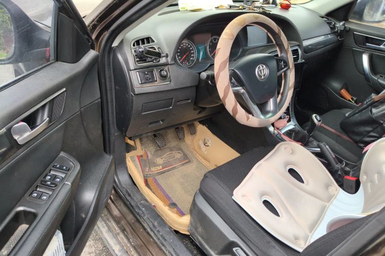 Used Brilliance V5 2014 1.6L Manual Comfort Model