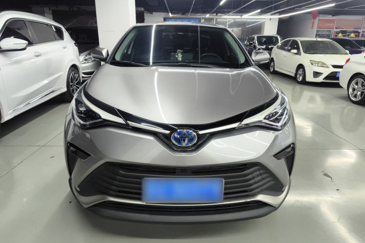 Used Toyota IZOA 2021 Dual-Motor 2.0L Yichi Edition Exterior 1
