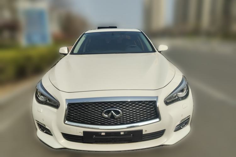 Used Infiniti Q50 2014 2.0T Comfort Edition Front