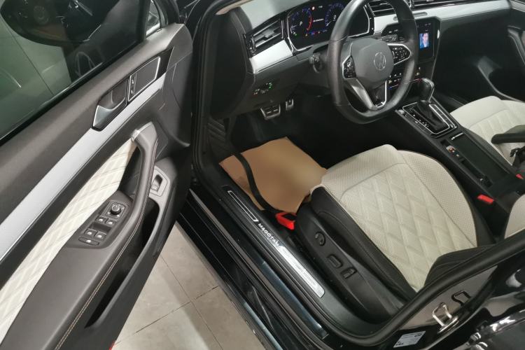 Used Volkswagen Magotan 2023 2 Million Units Commemorative Edition 330TSI DSG Luxury Version
