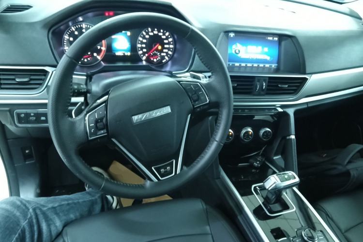 Used Haval H6 2018 Red-Label Sport Edition 1.5T Automatic Two-Wheel Drive Elite Model Steering Wheel