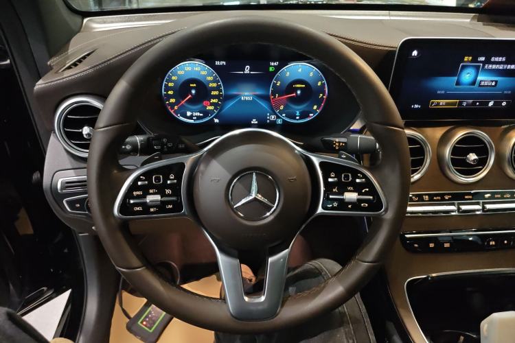Used Mercedes-Benz GLC 2020 GLC 260 L 4MATIC Luxury Model Steering Wheel