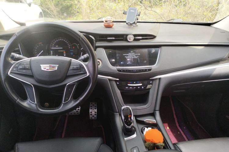 Used Cadillac XT5 2017 Anniversary Edition 25T Luxury Model