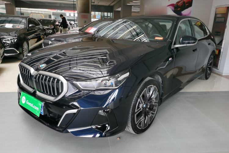 Used BMW 5 Series 2025 530Li Luxury Edition M Sport Package