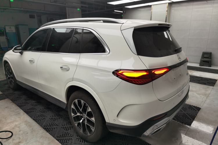 Used Mercedes-Benz GLC 2023 GLC 260 L 4MATIC Luxury Model 5 Seats