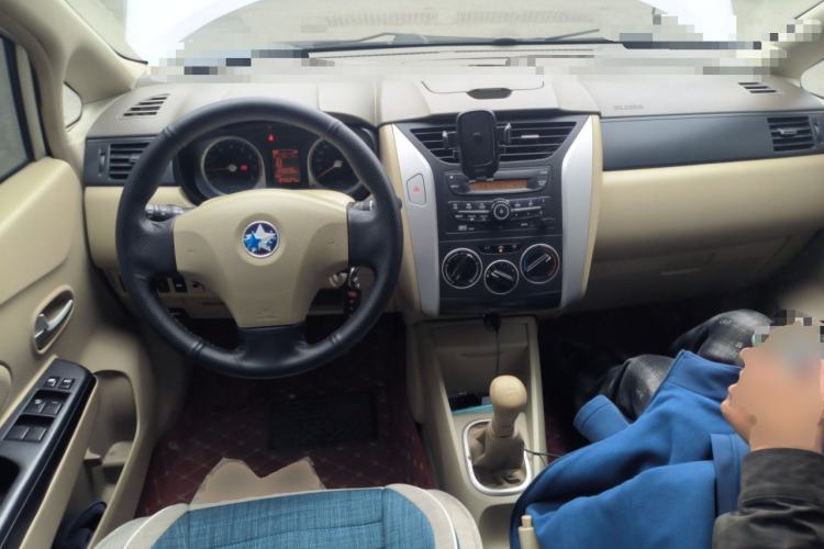 Used Venucia D50 2013 1.6L Manual Fashion Edition
