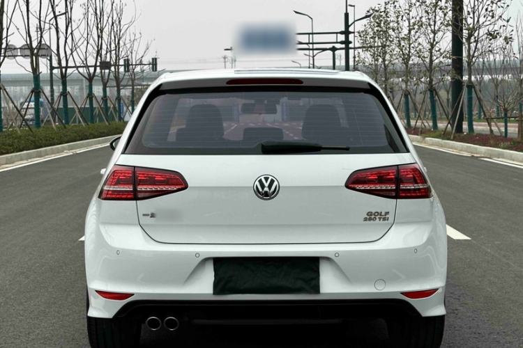 Used Volkswagen Golf 2017 280TSI Automatic R-Line Million-Vehicle Commemorative Edition
