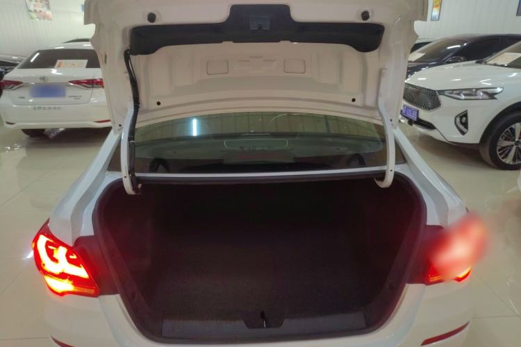 Used Chevrolet Cavalier 2019 320 Automatic Xinyue Edition Trunk