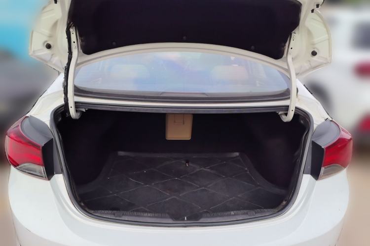 Used Hyundai Elantra (5th Generation / Langdong) 2012 1.6L Automatic Prestige Model Trunk