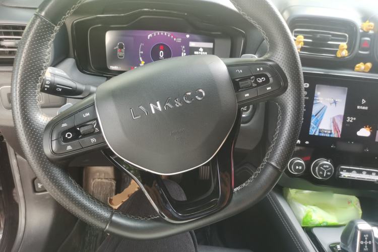 Used Lynk & Co 03 2021 1.5TD DCT Jing Champion Edition Center Console