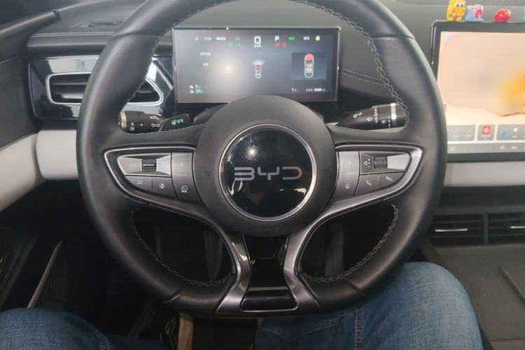 Used BYD Seal 06 New Energy 2025 DM-i Smart Drive 80KM Luxury Model Steering Wheel