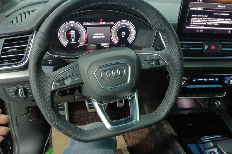 Used Audi Q5L 2025 quattro 45th Anniversary Edition 45 TFSI Luxury Dynamic Model