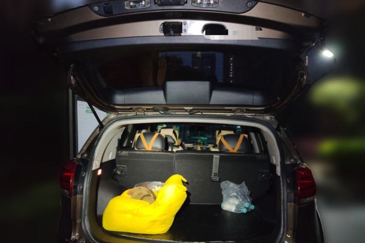 Used Kia Sportage R 2016 2.0L Automatic Two-Wheel Drive DLX Trunk