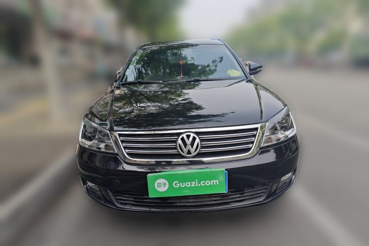 Used Volkswagen Passat 2009 2.0L MFI Manual Luxury Edition