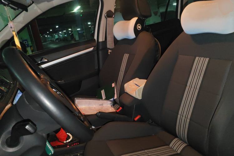 Used Volkswagen Gran Lavida 2017 1.6L Automatic Fashion Edition Left Front Seat