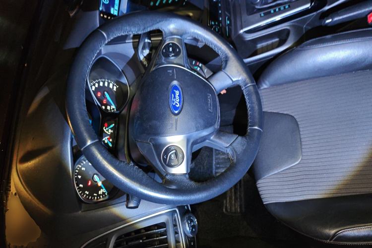 Used Ford Focus 2012 Hatchback 1.6L Automatic Fashion Edition