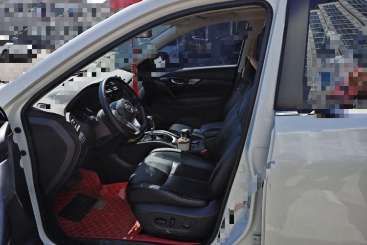 Used Nissan X-Trail 2019 2.5L CVT Smart Connect Luxury Edition 4WD Left Front Seat