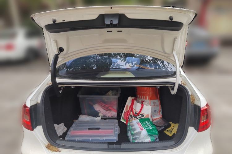 Used Volkswagen Sagitar 2014 1.4TSI Automatic Luxury Model Trunk