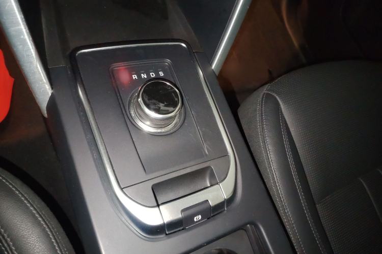 Used Land Rover Discovery Sport 2018 240 PS SE Version
